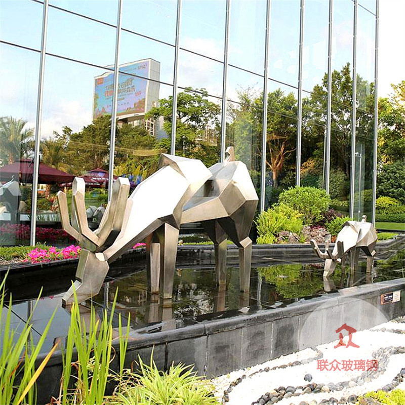 大型不銹鋼雕塑定制工廠戶外園林售樓處鏡面金屬景觀校園落地?cái)[件