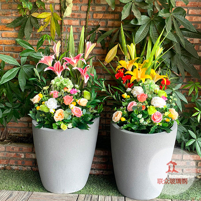 現(xiàn)貨玻璃鋼休閑花盆簡約現(xiàn)代商場購物中心戶外組合花盆器廠家直銷