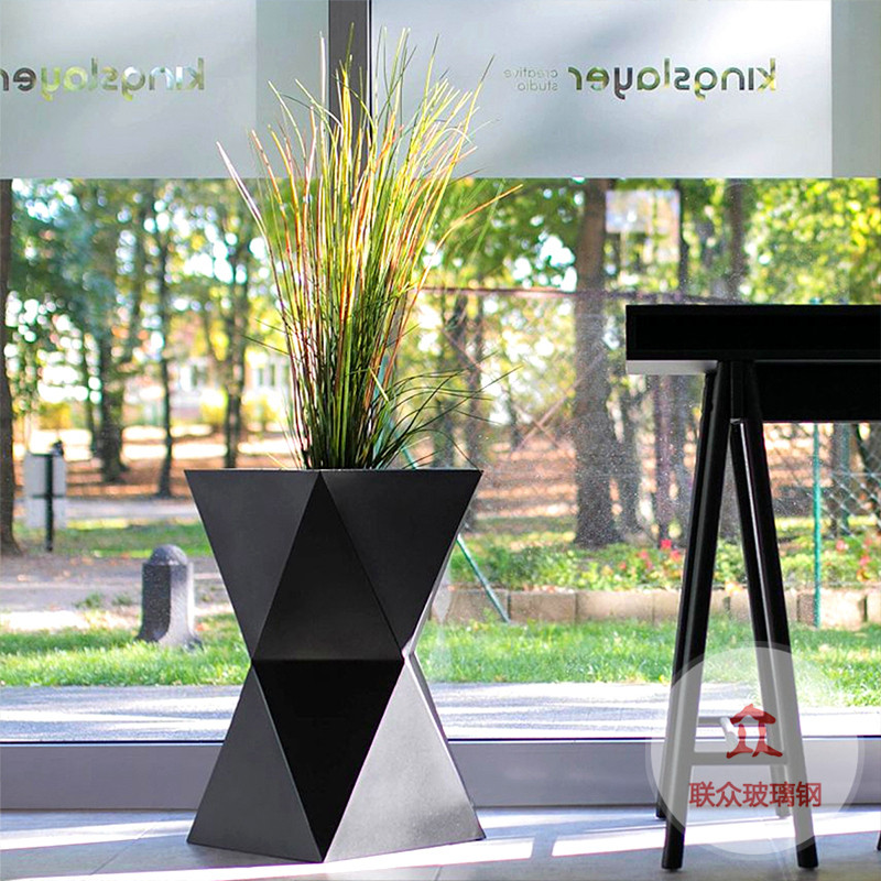 玻璃鋼花箱天橋懸掛綠化種植槽長(zhǎng)方形纖維玻璃鋼市政花箱生產(chǎn)廠家