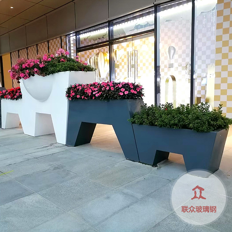 玻璃鋼落地式組合花瓶江西南昌商場(chǎng)開業(yè)美陳的選擇